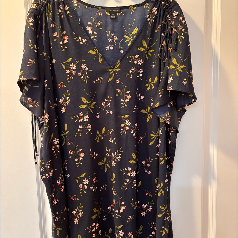 Madewell Navy Floral V-Neck Flutter Sleeve Blouse